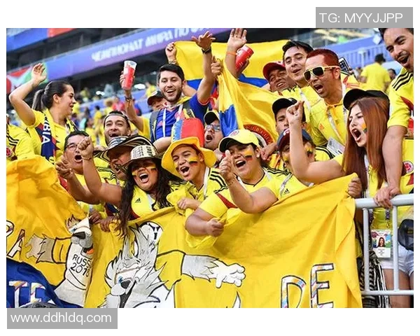 昔日绿茵传奇再现光辉岁月，老足球明星风采照亮球迷心中梦想