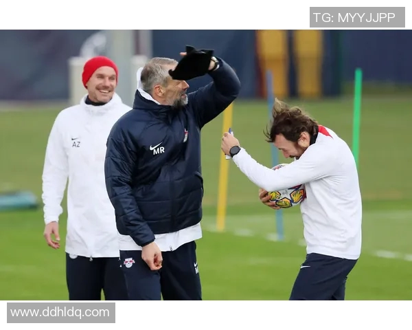 足球场上那些因暴力冲突而频繁成为焦点的球星们的故事与争议